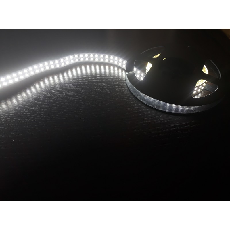 Светодиодная лента 3528/240LED, цвет: белый,...