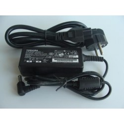 BB043 TOSHIBA 19V2.37A/5.5*2.5