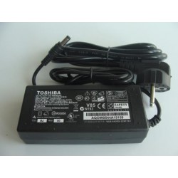 BB044 TOSHIBA 19V3.42A/5.5*2.5