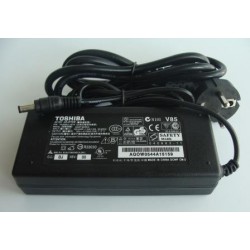 BB045 TOSHIBA 19V4.74A/5.5*2.5